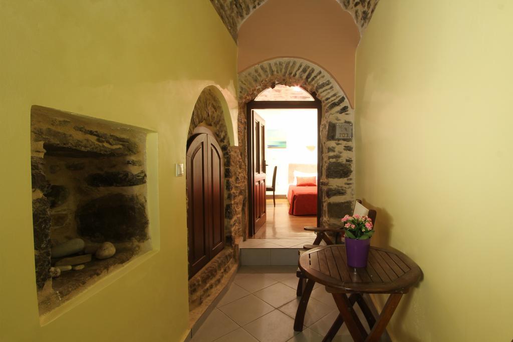 Mestá Medieval Castle المظهر الخارجي الصورة