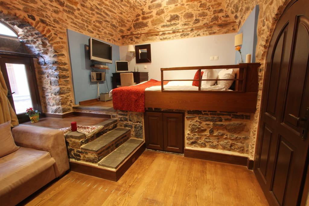 Mestá Medieval Castle المظهر الخارجي الصورة