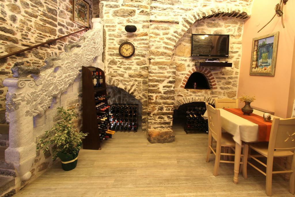 Mestá Medieval Castle المظهر الخارجي الصورة